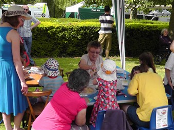 MessyAtCarnival220614
