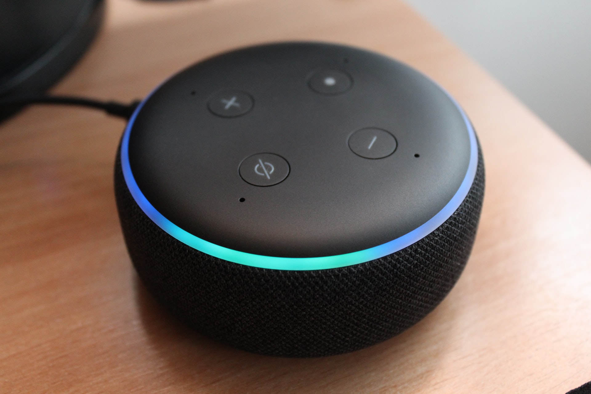 SmartSpeaker-lazar-gugleta-Ub4