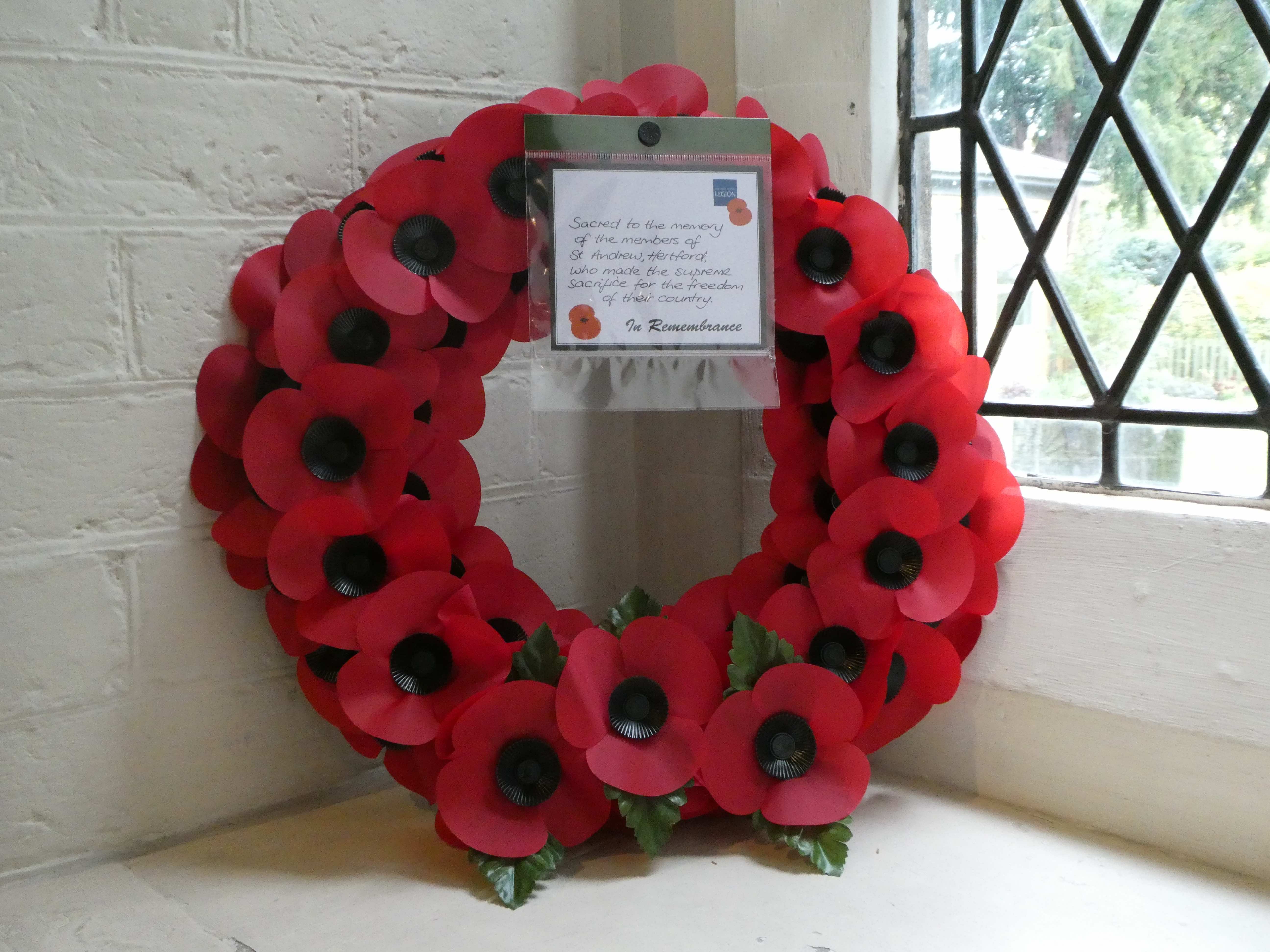 Poppy wreath St Andrew 081117