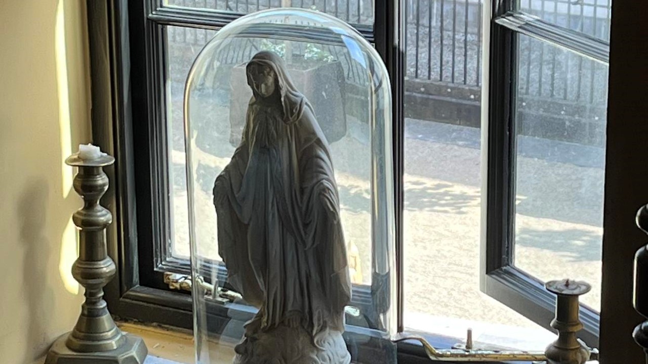 The Irish Wake window